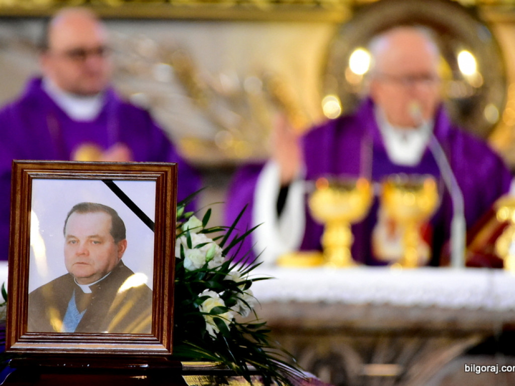 Biłgoraj pożegnał śp. ks. Adama Marka (FOTO)