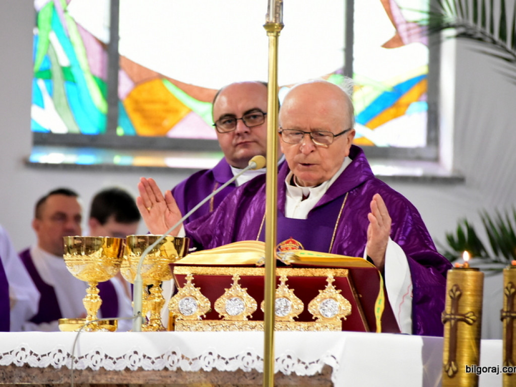 Biłgoraj pożegnał śp. ks. Adama Marka (FOTO)