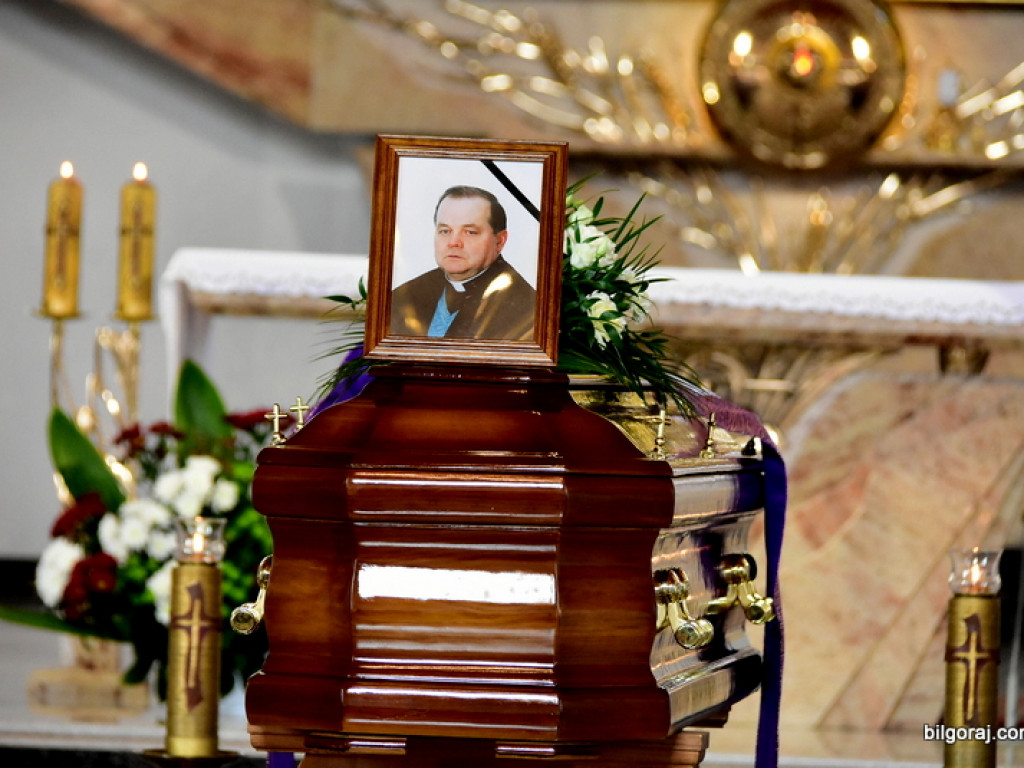 Biłgoraj pożegnał śp. ks. Adama Marka (FOTO)
