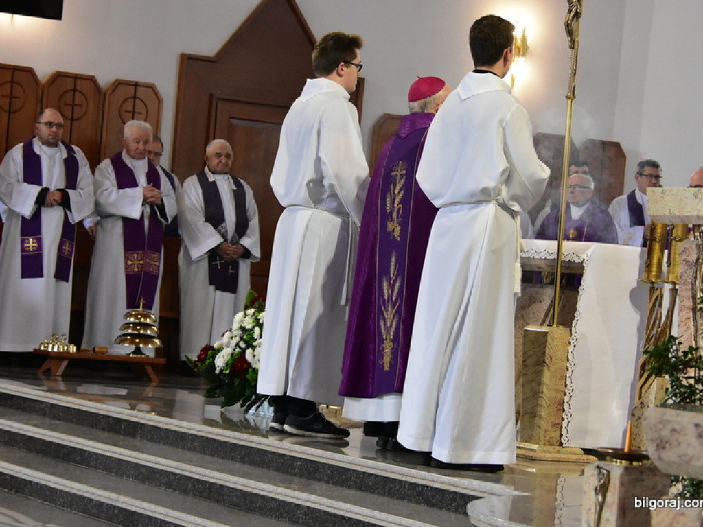 Biłgoraj pożegnał śp. ks. Adama Marka (FOTO)