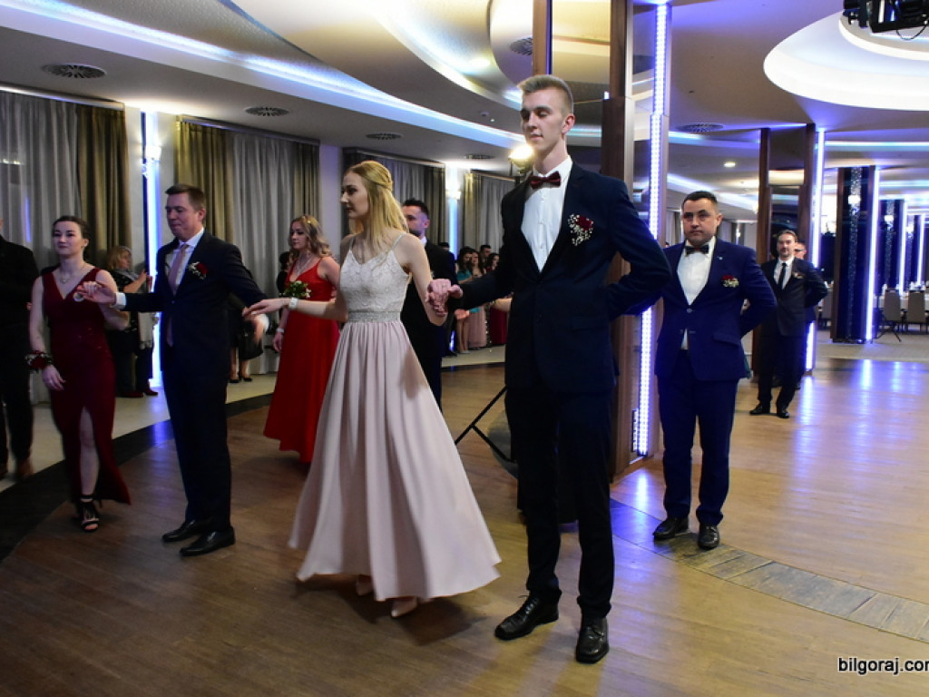 Studniówka uczniów ZSZiO (FOTO, VIDEO)