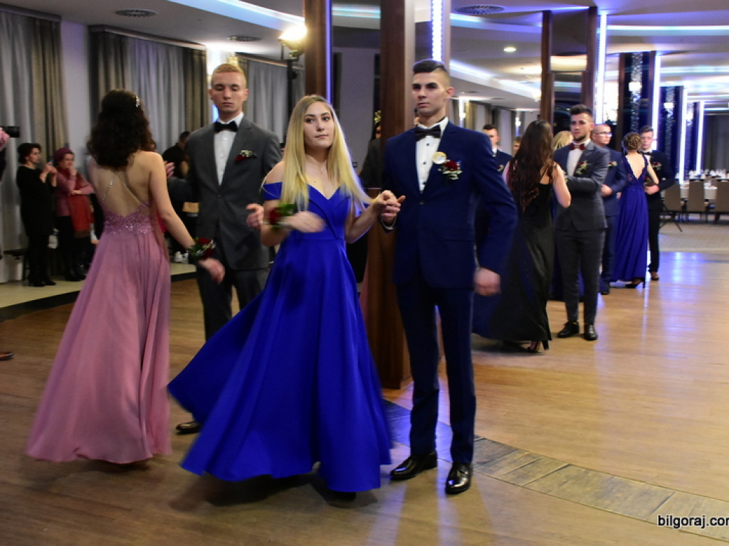Studniówka uczniów ZSZiO (FOTO, VIDEO)