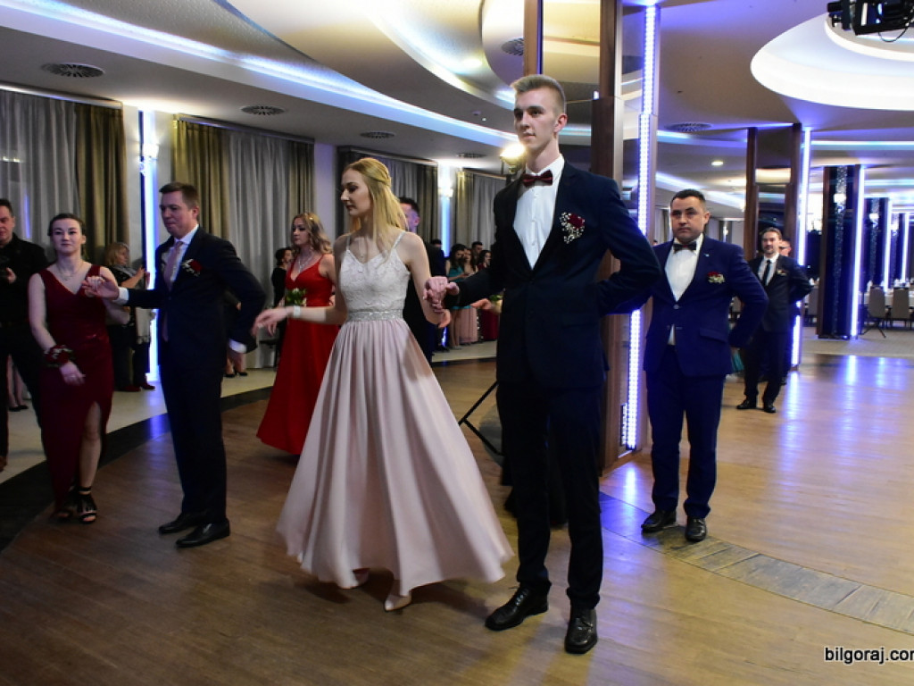 Studniówka uczniów ZSZiO (FOTO, VIDEO)