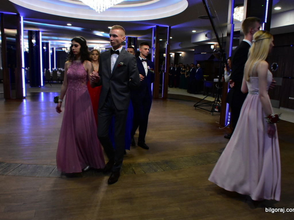 Studniówka uczniów ZSZiO (FOTO, VIDEO)