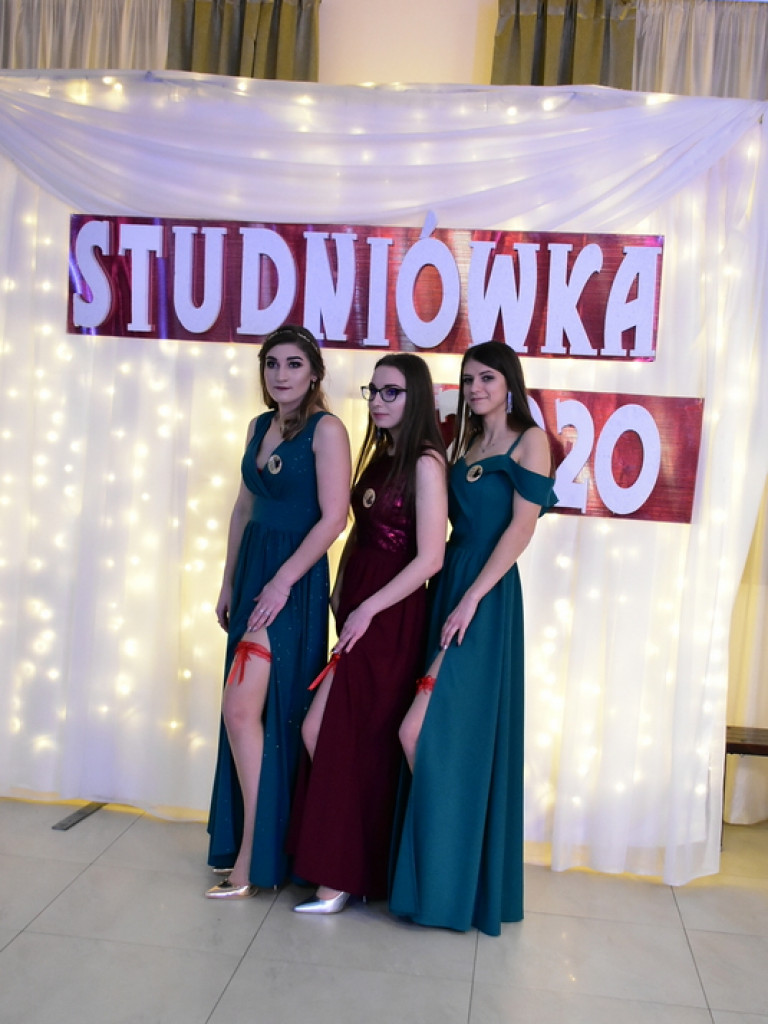 Studniówka uczniów ZSZiO (FOTO, VIDEO)