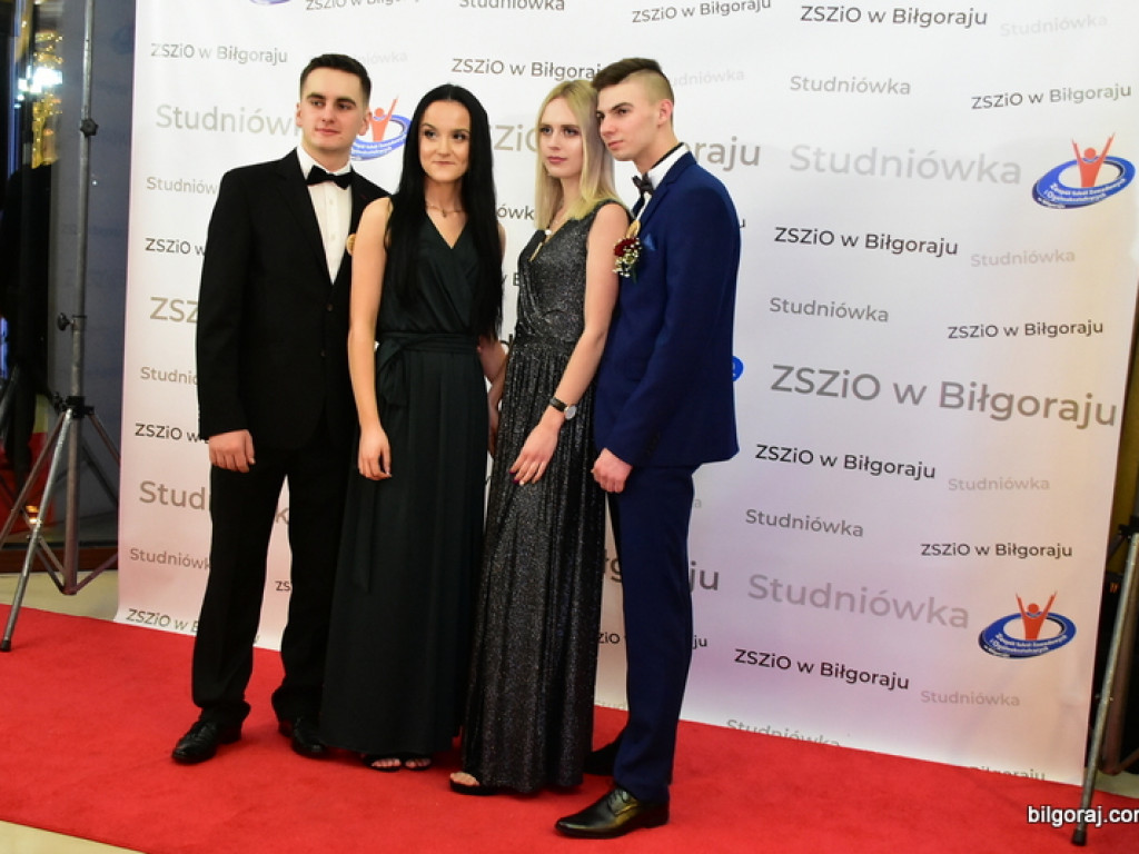 Studniówka uczniów ZSZiO (FOTO, VIDEO)