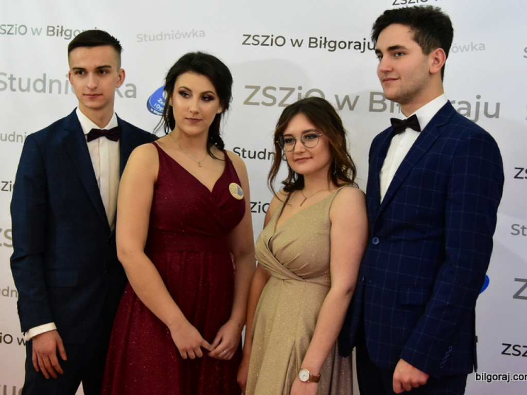 Studniówka uczniów ZSZiO (FOTO, VIDEO)