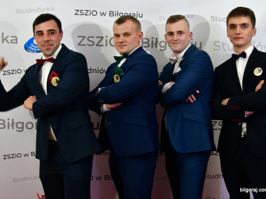 Studniówka uczniów ZSZiO (FOTO, VIDEO)