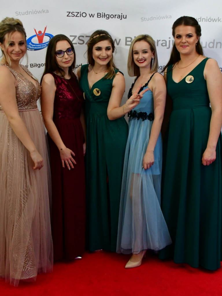 Studniówka uczniów ZSZiO (FOTO, VIDEO)