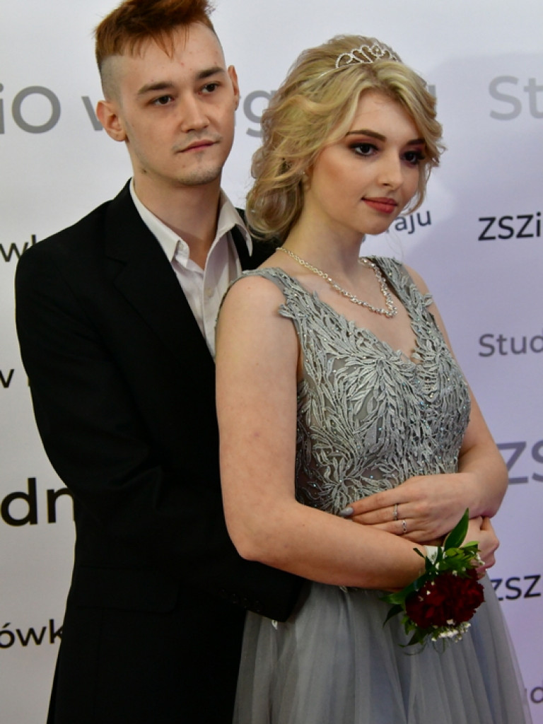 Studniówka uczniów ZSZiO (FOTO, VIDEO)