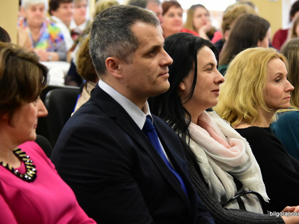 Panowie Paniom, czyli Dzień Kobiet na ludowo w Starym Bidaczowie (FOTO)