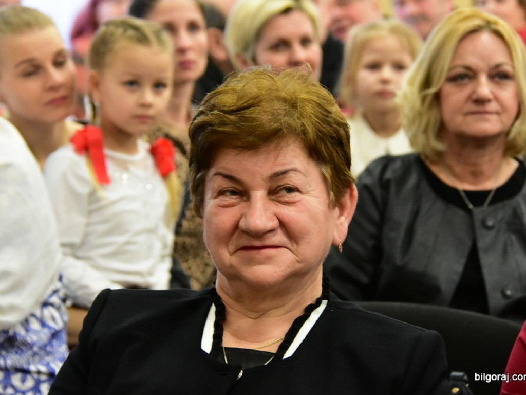 Panowie Paniom, czyli Dzień Kobiet na ludowo w Starym Bidaczowie (FOTO)