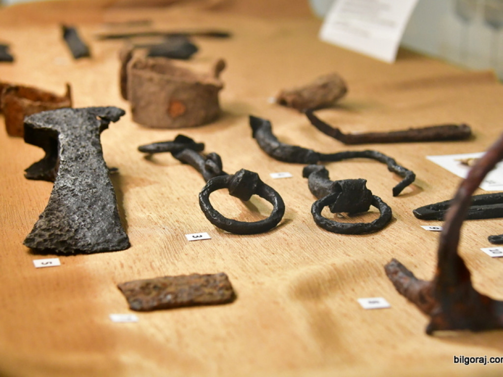 Wystawa archeologiczna w Muzeum Ziemi Biłgorajskiej w Biłgoraju (FOTO)