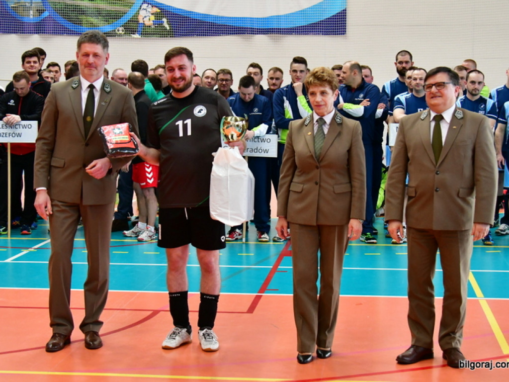 Leśnicy rywalizowali w piłce siatkowej (FOTO, WYNIKI)
