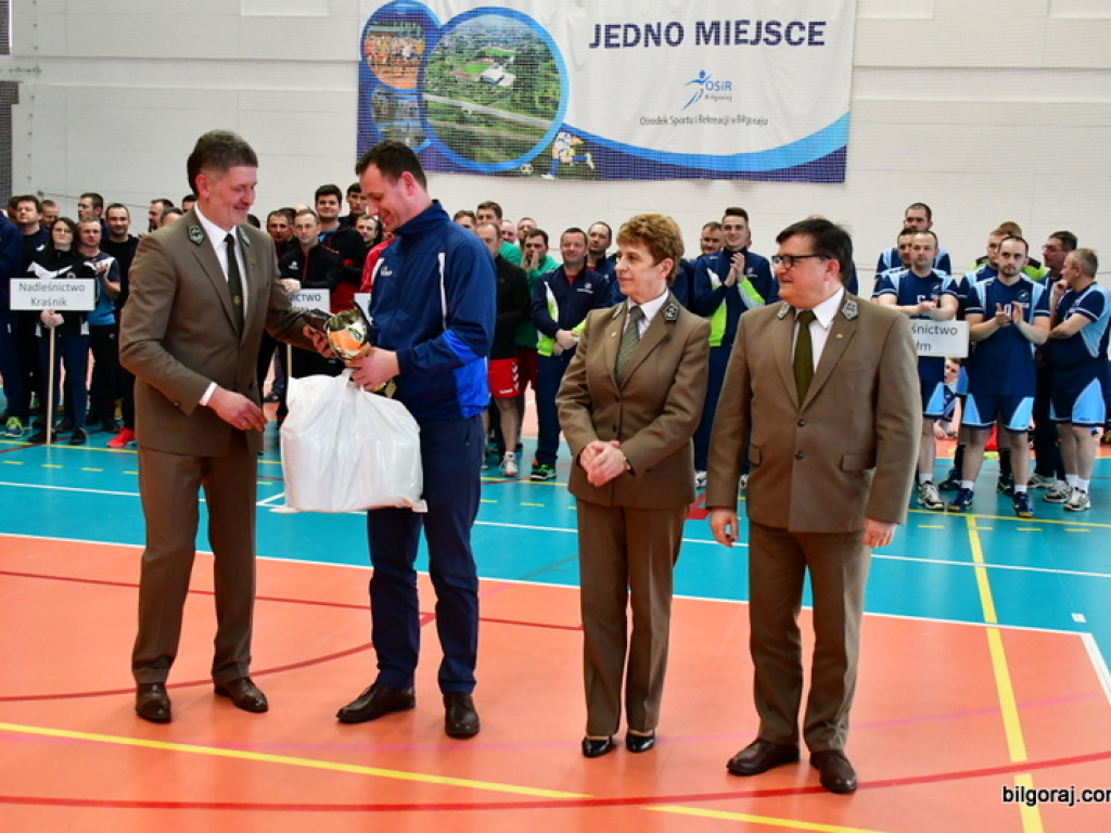 Leśnicy rywalizowali w piłce siatkowej (FOTO, WYNIKI)