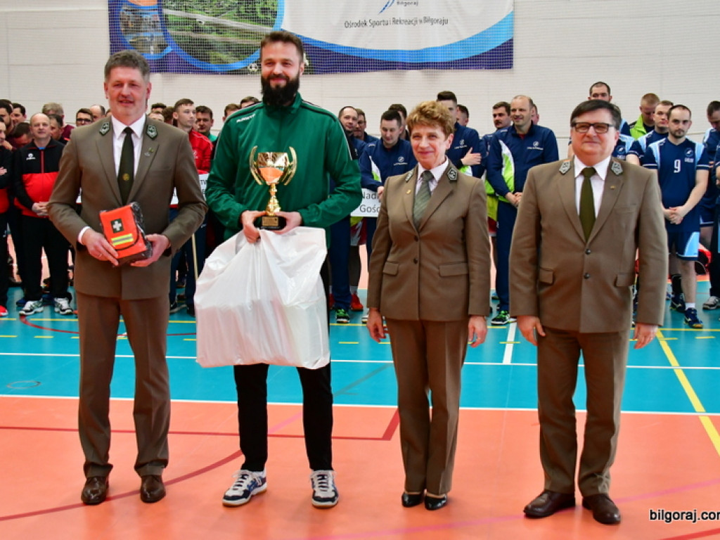 Leśnicy rywalizowali w piłce siatkowej (FOTO, WYNIKI)