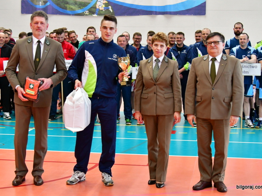 Leśnicy rywalizowali w piłce siatkowej (FOTO, WYNIKI)