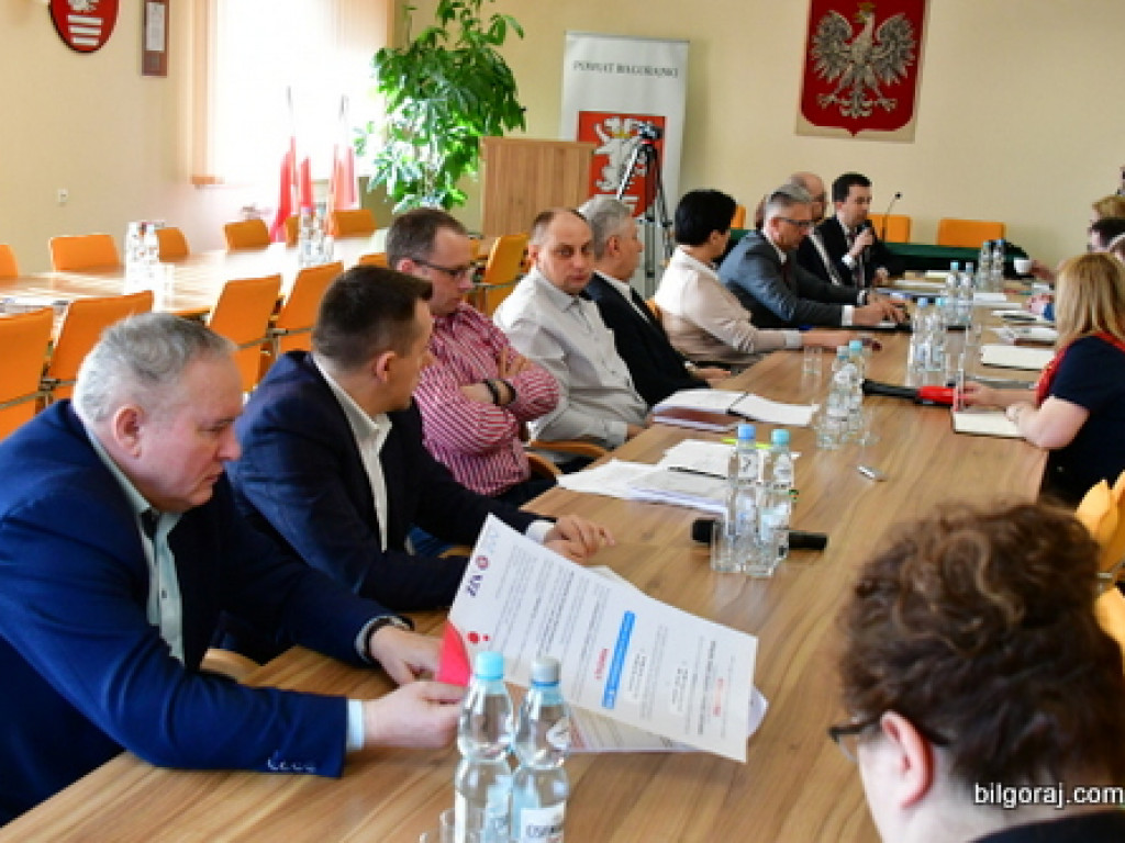 Narada w Starostwie Powiatowym w Biłgoraju. Tematem koronawirus (FOTO)