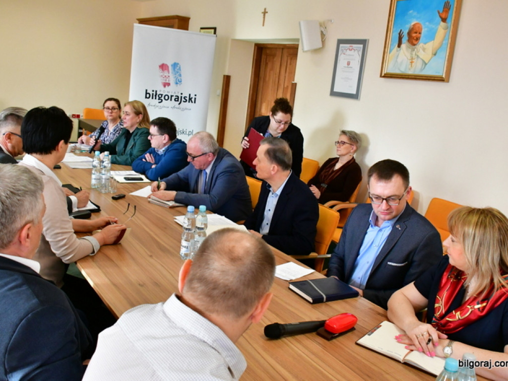 Narada w Starostwie Powiatowym w Biłgoraju. Tematem koronawirus (FOTO)