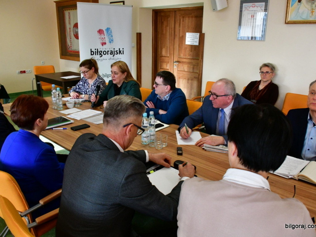 Narada w Starostwie Powiatowym w Biłgoraju. Tematem koronawirus (FOTO)