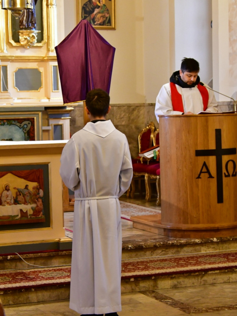 Życie... Wielki Piątek (FOTO)