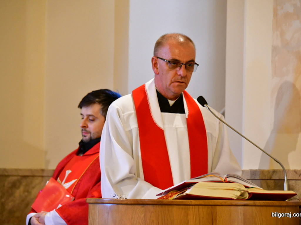 Życie... Wielki Piątek (FOTO)