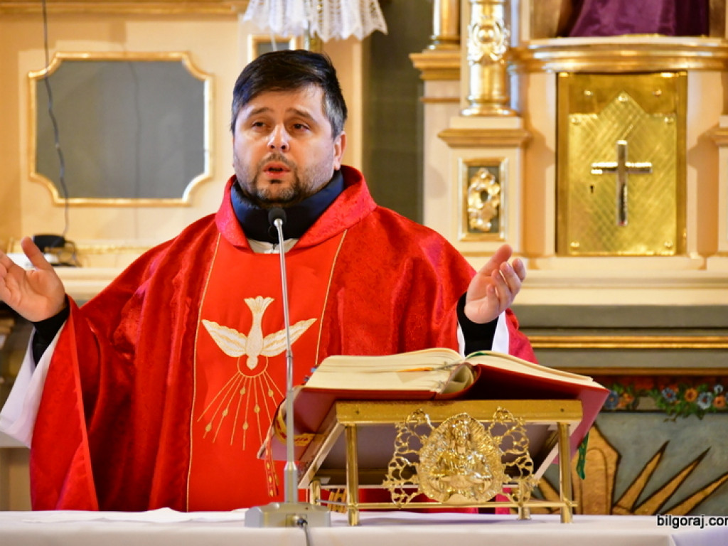 Życie... Wielki Piątek (FOTO)