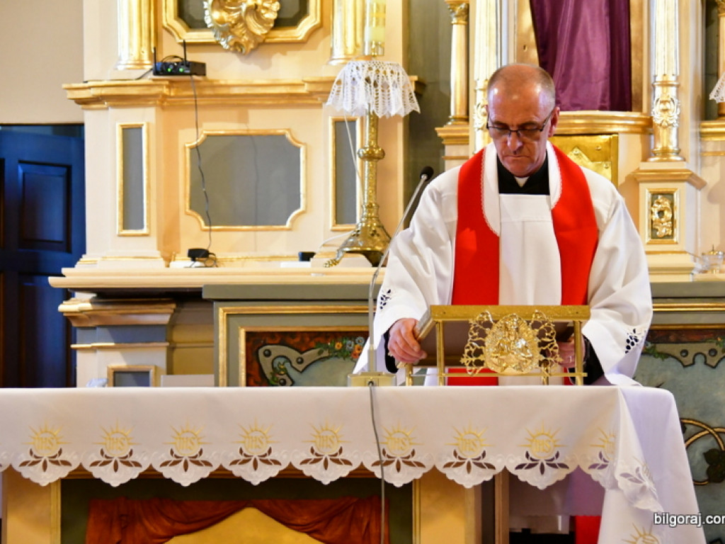 Życie... Wielki Piątek (FOTO)