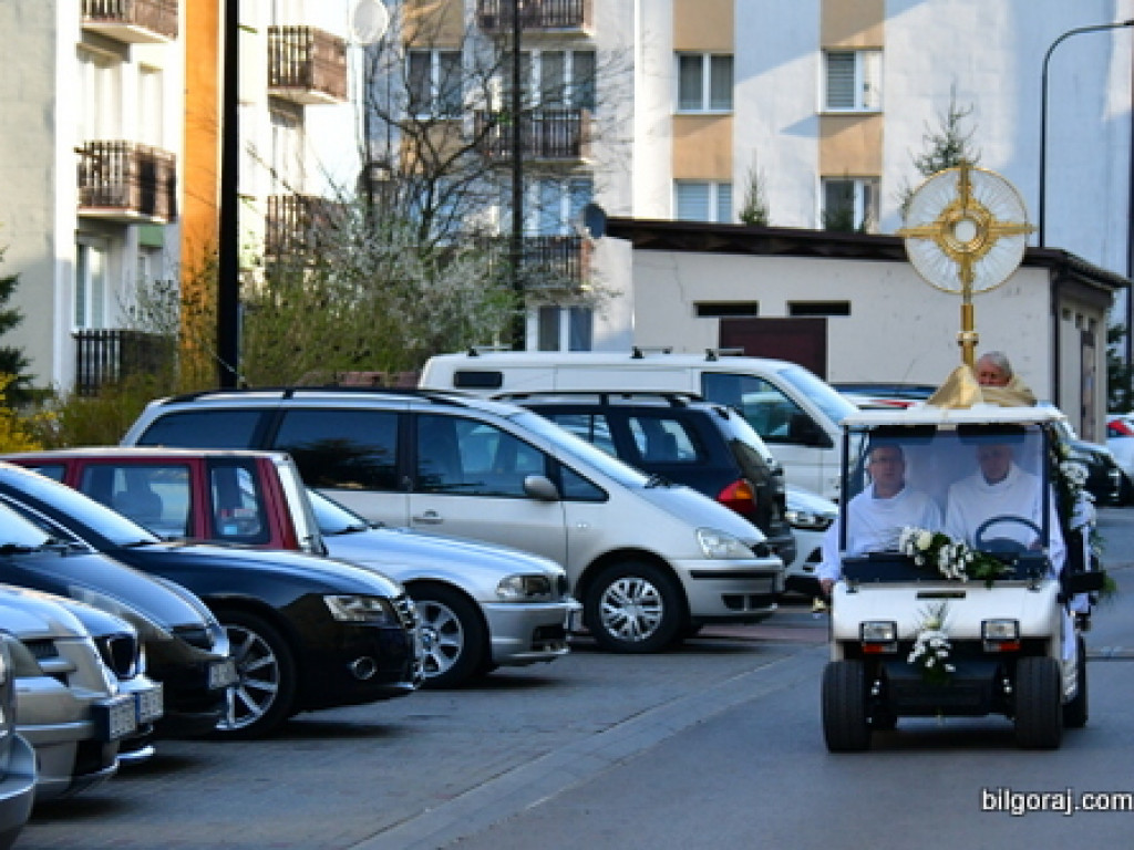 Procesje rezurekcyjne w rejonie biłgorajskim. Zdjęcia z trzech parafii (FOTO)
