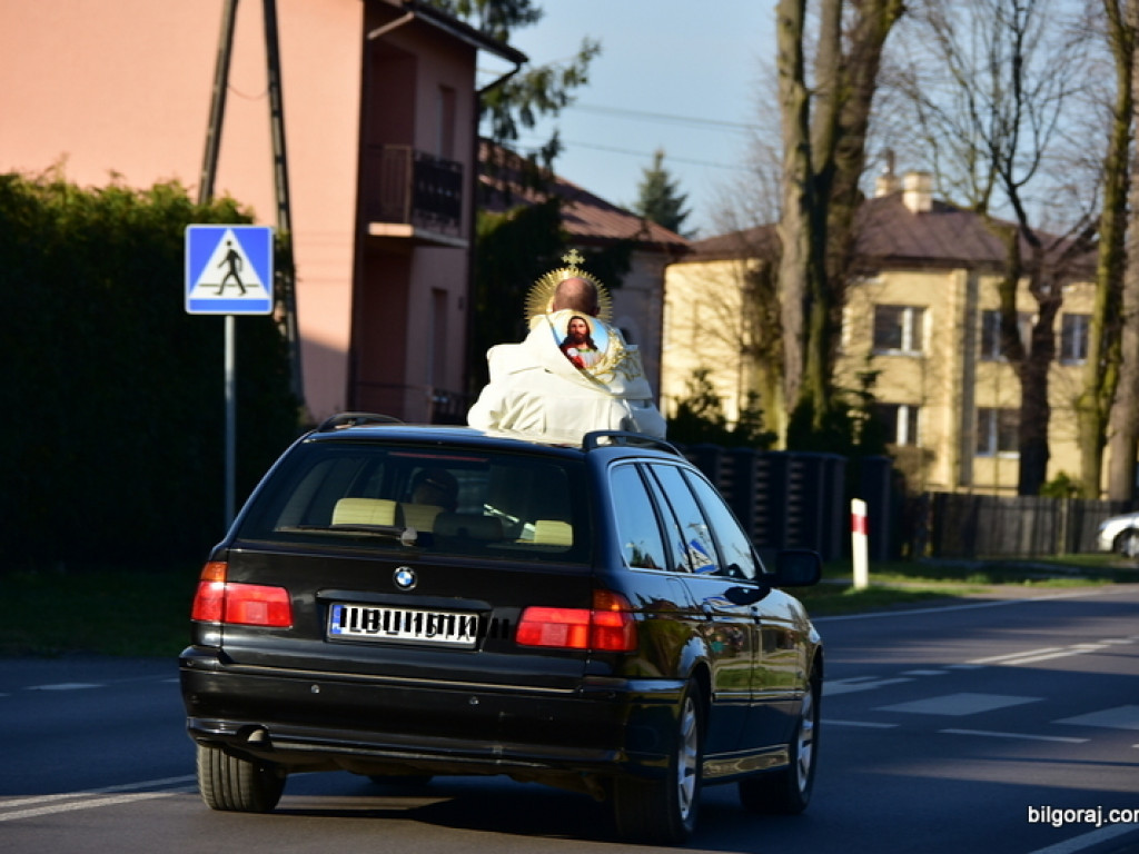 Procesje rezurekcyjne w rejonie biłgorajskim. Zdjęcia z trzech parafii (FOTO)