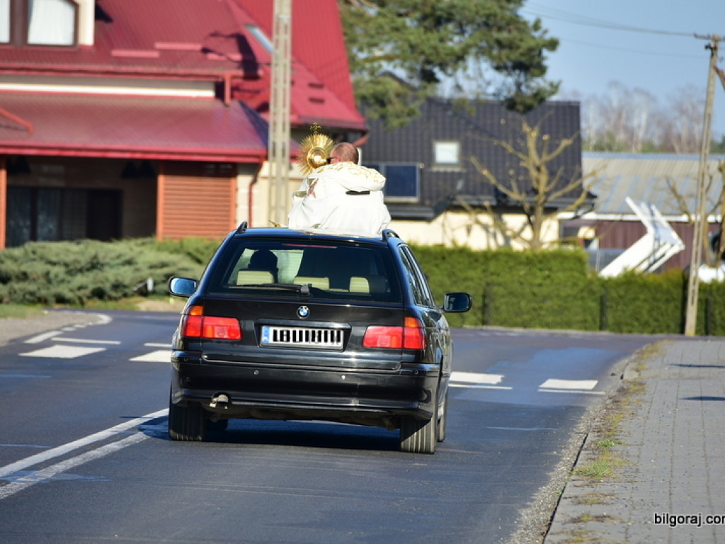 Procesje rezurekcyjne w rejonie biłgorajskim. Zdjęcia z trzech parafii (FOTO)