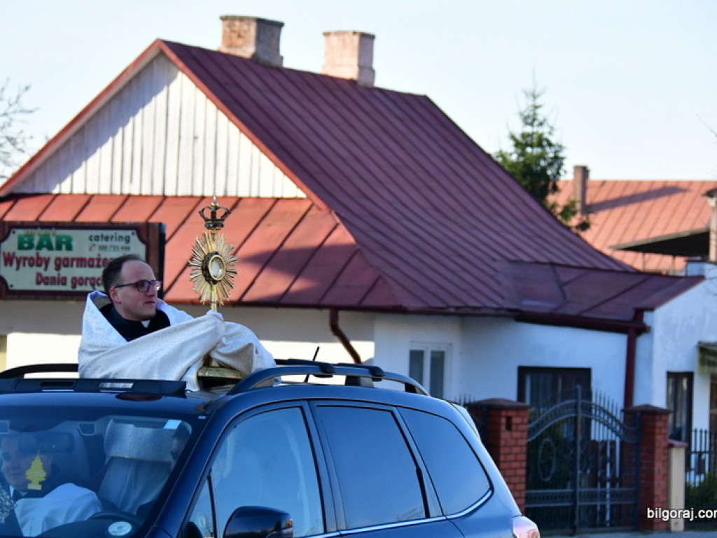 Procesje rezurekcyjne w rejonie biłgorajskim. Zdjęcia z trzech parafii (FOTO)