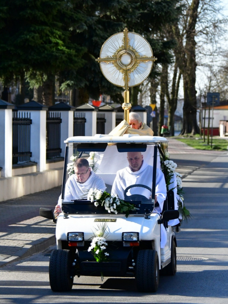 Procesje rezurekcyjne w rejonie biłgorajskim. Zdjęcia z trzech parafii (FOTO)