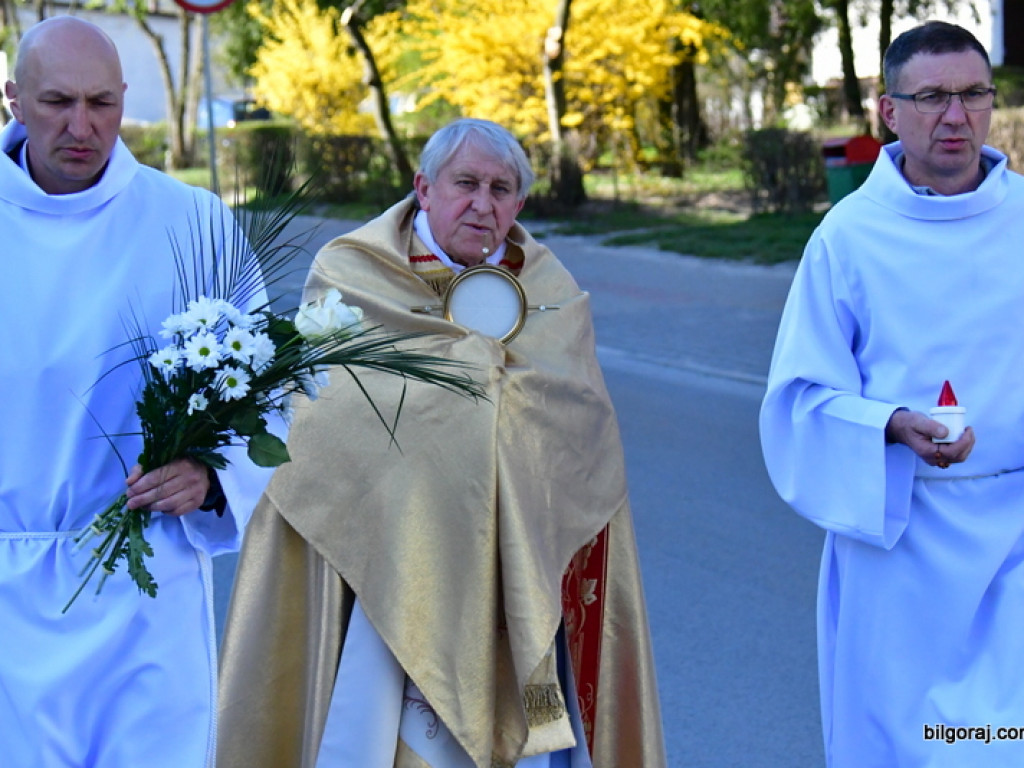 Procesje rezurekcyjne w rejonie biłgorajskim. Zdjęcia z trzech parafii (FOTO)
