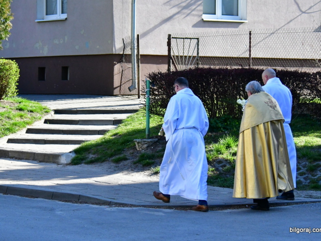 Procesje rezurekcyjne w rejonie biłgorajskim. Zdjęcia z trzech parafii (FOTO)