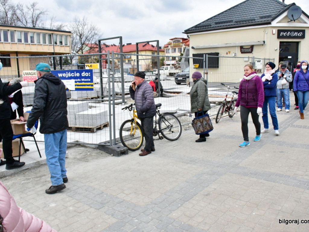 Bezpłatne maseczki dla mieszkańców Biłgoraja (FOTO)