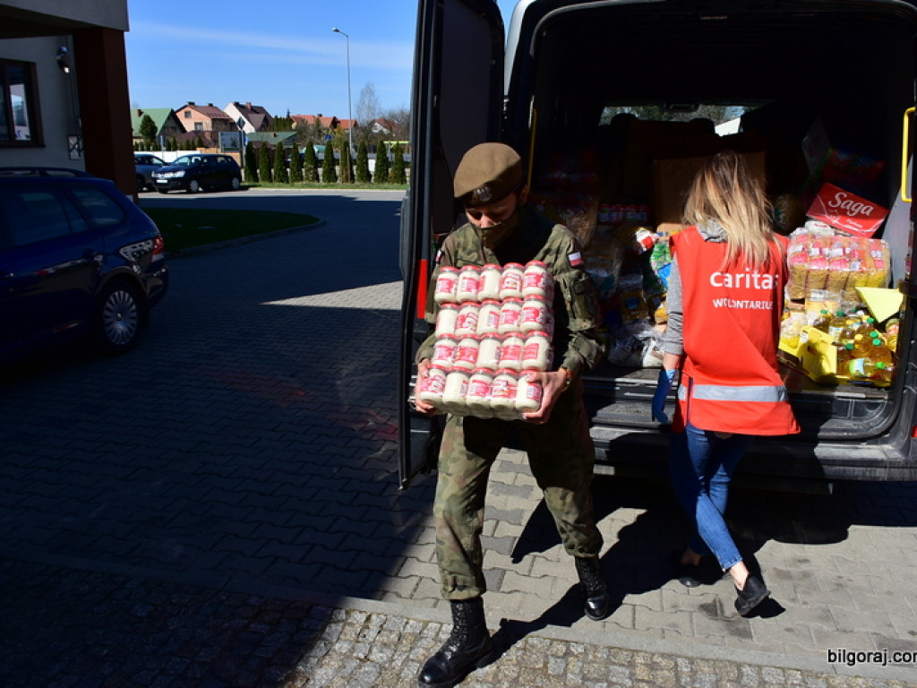 Współpraca WOT i Caritas w rozdysponowaniu darów dla potrzebujących (FOTO, VIDEO)
