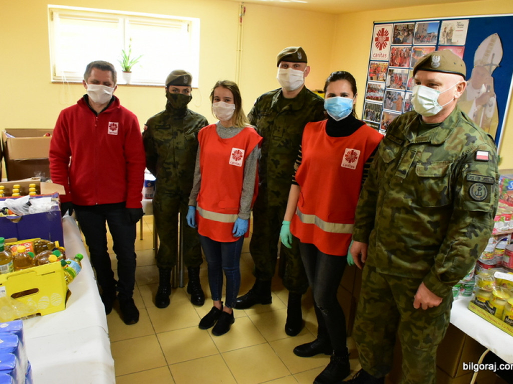 Współpraca WOT i Caritas w rozdysponowaniu darów dla potrzebujących (FOTO, VIDEO)