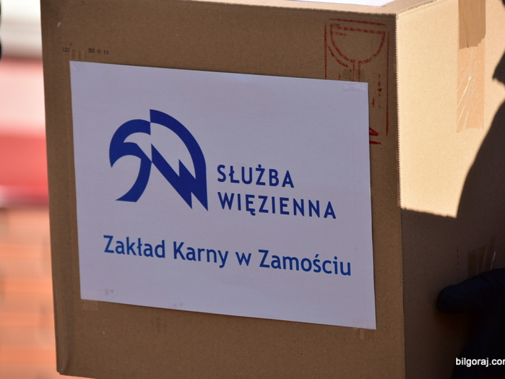 Maseczki od więźniów dla podopiecznych Stowarzyszenia Pomocy Dzieciom Niepełnosprawnym w Biłgoraju (FOTO)