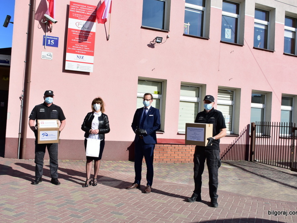 Maseczki od więźniów dla podopiecznych Stowarzyszenia Pomocy Dzieciom Niepełnosprawnym w Biłgoraju (FOTO)