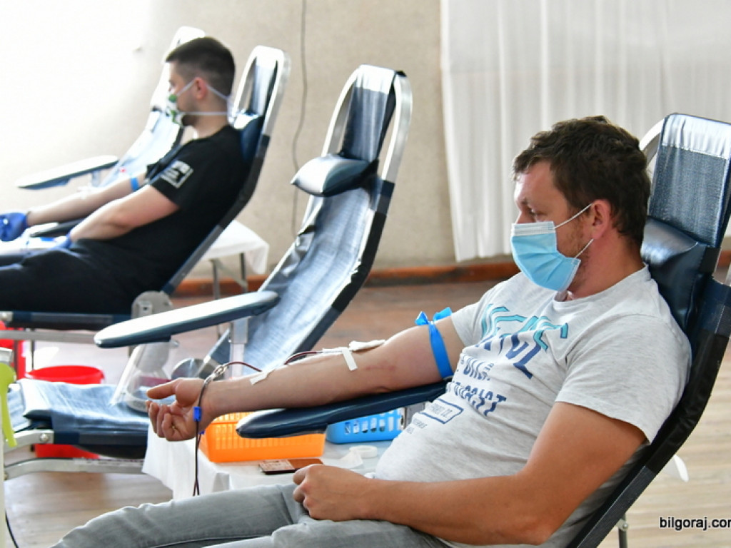 Pobór krwi w Łukowej. Epidemia nie zatrzymała krwiodawców (FOTO)
