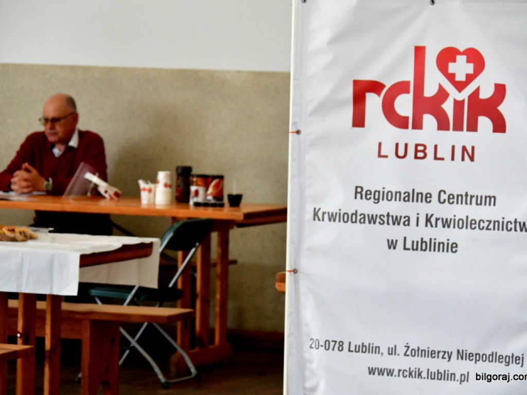 Pobór krwi w Łukowej. Epidemia nie zatrzymała krwiodawców (FOTO)