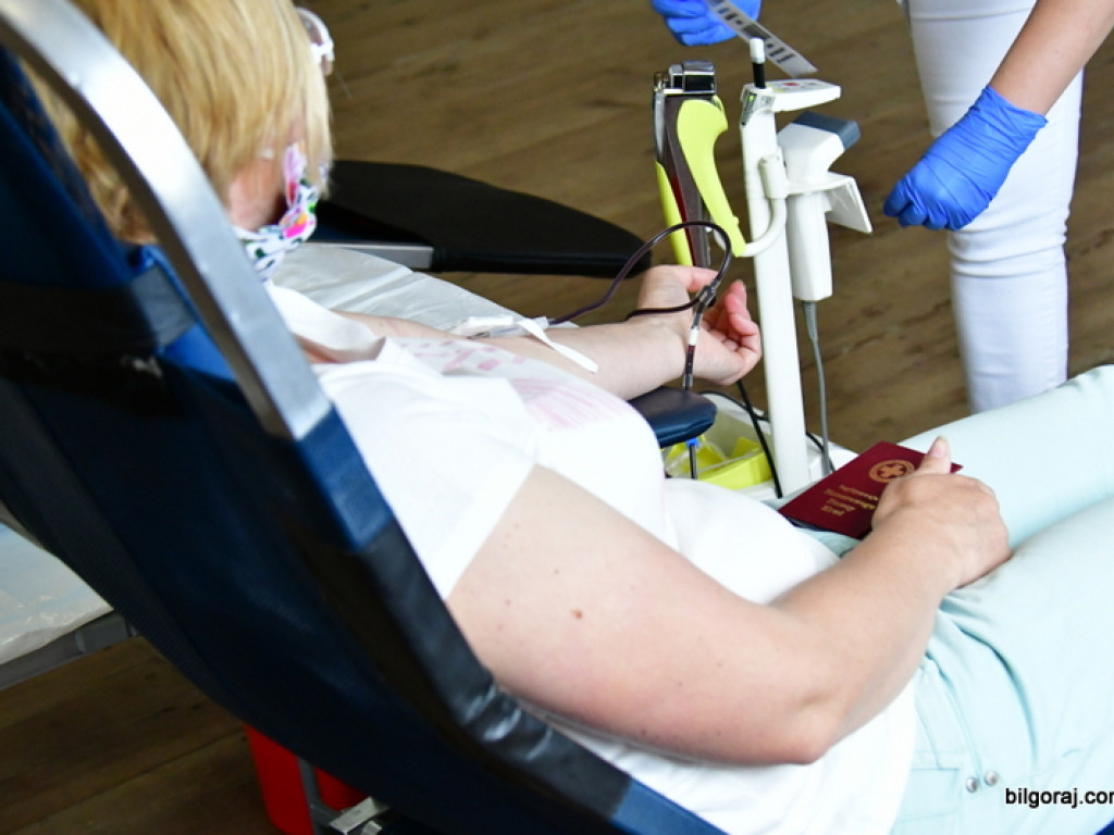Pobór krwi w Łukowej. Epidemia nie zatrzymała krwiodawców (FOTO)