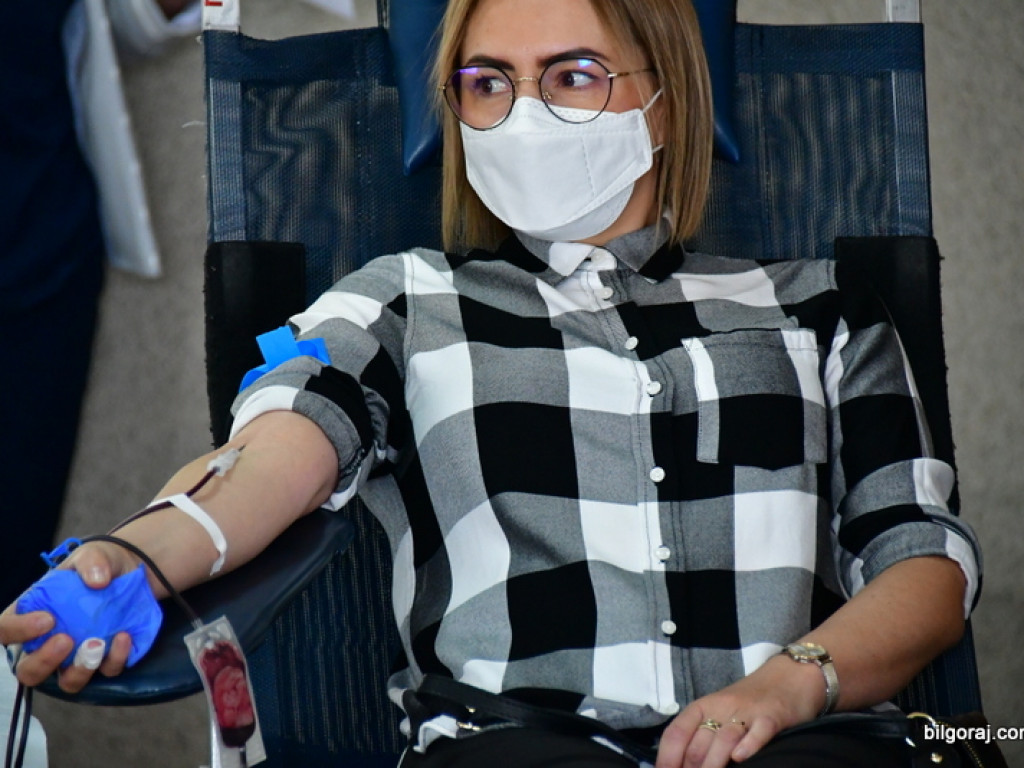Pobór krwi w Łukowej. Epidemia nie zatrzymała krwiodawców (FOTO)