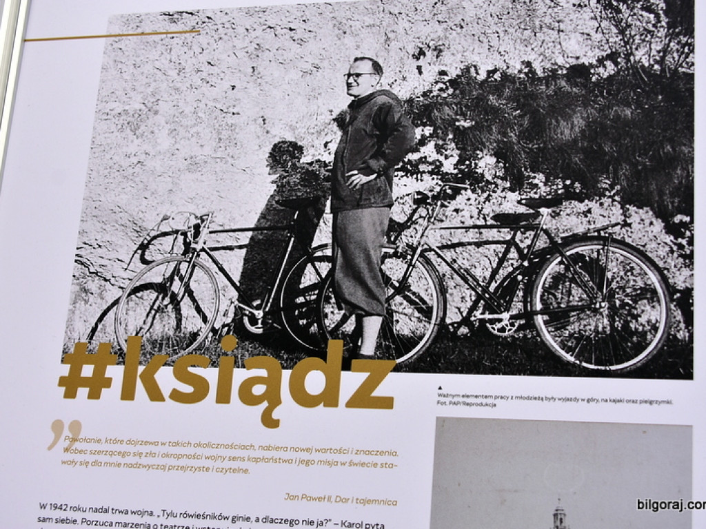 Wystawa na setną rocznicę urodzin Papieża Polaka (FOTO)