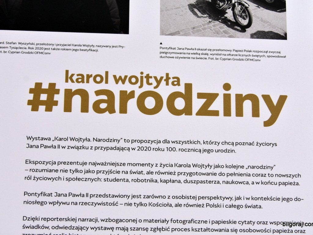Wystawa na setną rocznicę urodzin Papieża Polaka (FOTO)