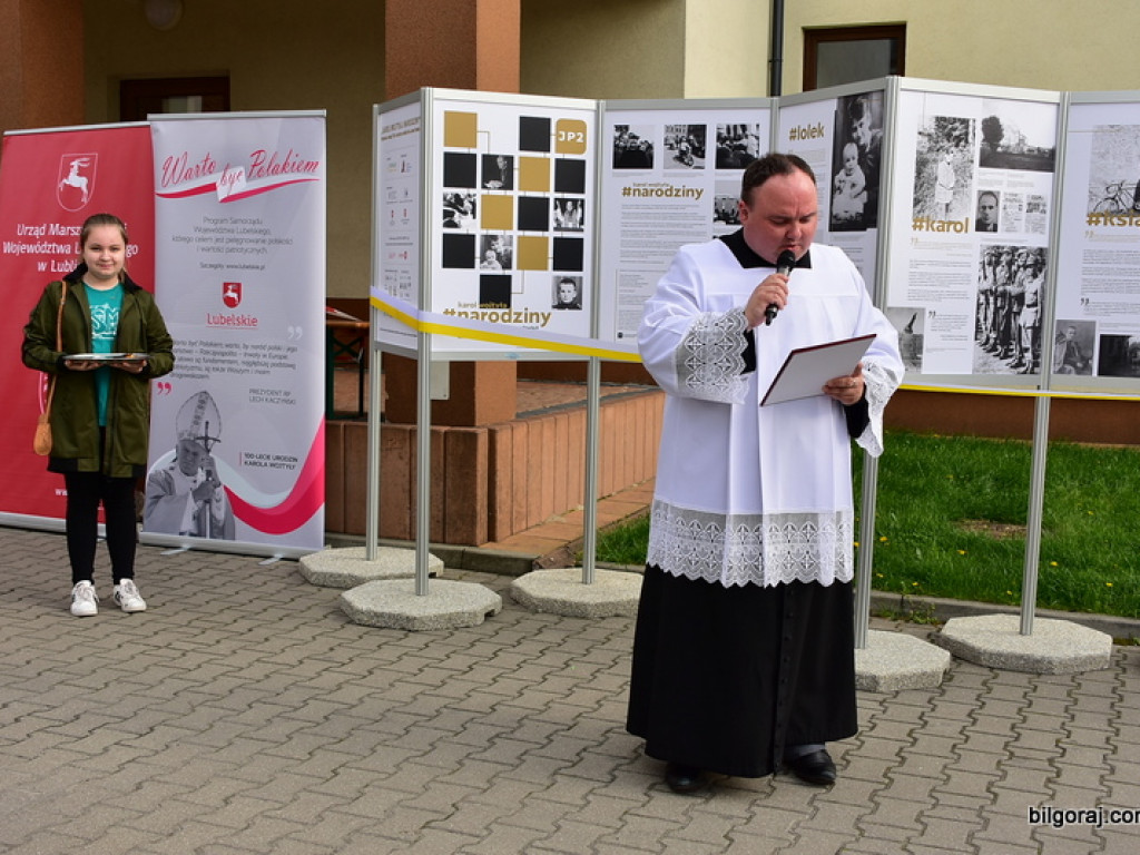 Wystawa na setną rocznicę urodzin Papieża Polaka (FOTO)
