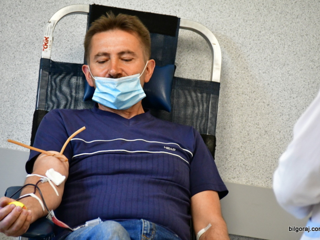 Pobór krwi w siedzibie Polskiego Czerwonego Krzyża (FOTO)