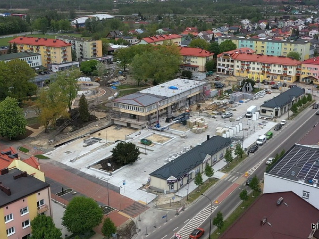 Rewitalizacja Placu Wolności w Biłgoraju. Film i zdjęcia z lotu ptaka (FOTO, VIDEO)