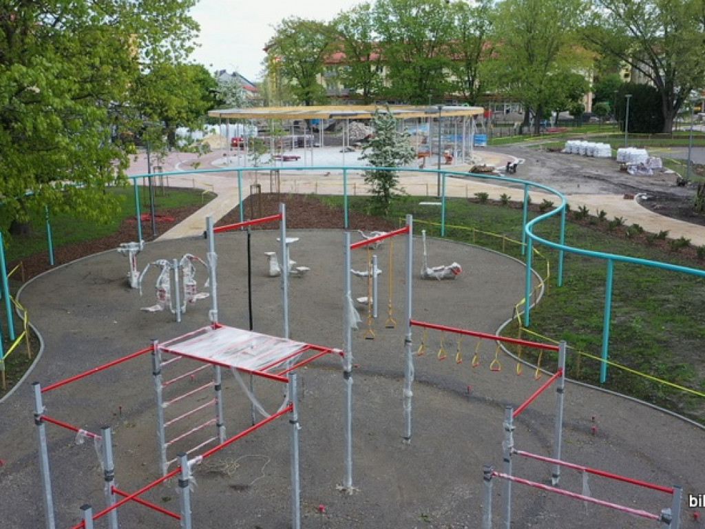Rewitalizacja Placu Wolności w Biłgoraju. Film i zdjęcia z lotu ptaka (FOTO, VIDEO)